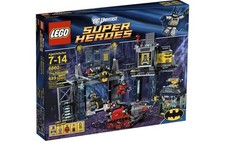 Lego DC Universe Batman Set No. 6860 The Batcave, 100% complete