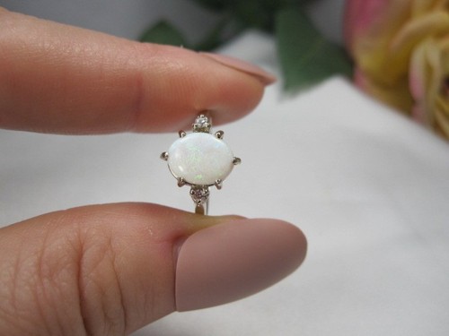 Art deco white opal - deco, white-opal