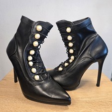 Size 7 Black Victorian Pearl