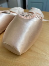 Bloch Ballet Pointe Shoes