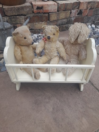 Dolls bears bed antique - dolls,