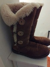 UGG Australia Triple Button Bailey Boots. UK5.5