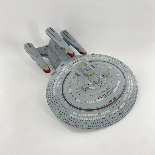 Star trek starship - trek, legends