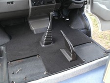VW T4 Transporter Caravelle Fitted Floor Mat in Black