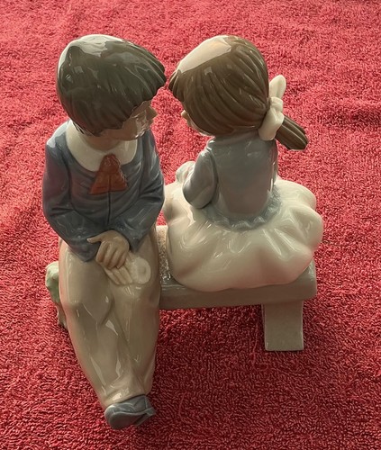 Nao lladro figurine boy - by,