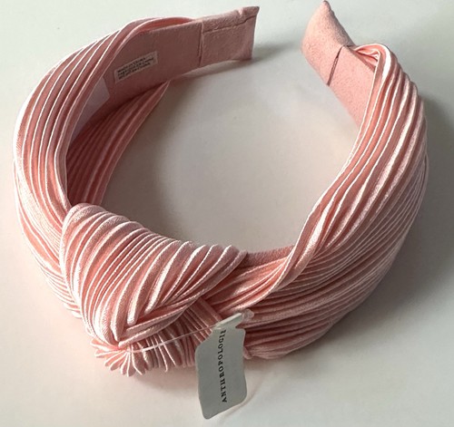 Anthropologie twist knot - twist,