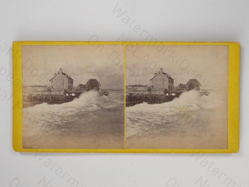 Stormy sea crashing - stormy,