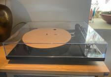 Rega planar 3 P3 turntable