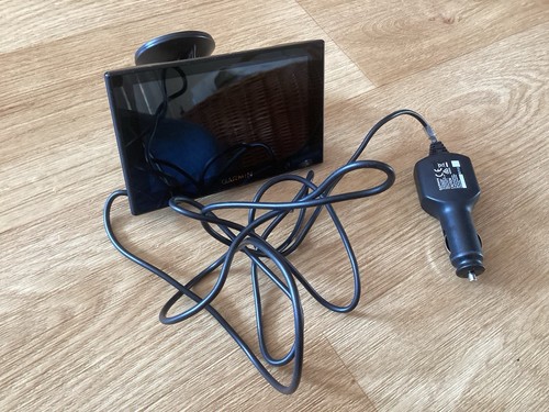 Garmin nuvi 2599 - • garmin,