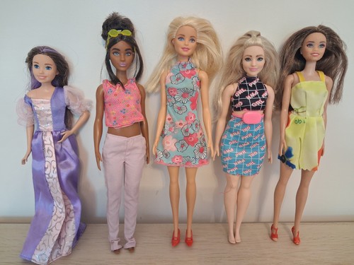 Barbie fashionistas bundle - bundle, of