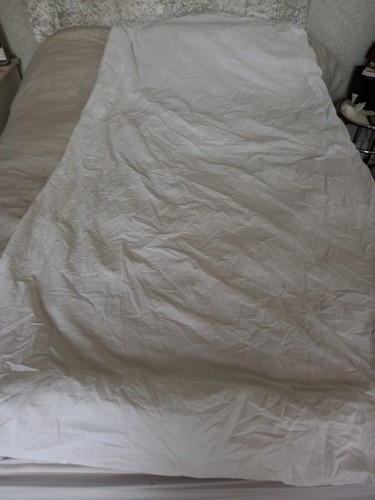 Single white fitted sheet - single,