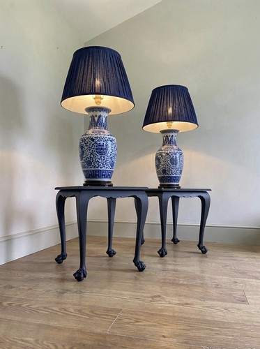 Pair lamp tables - of,
