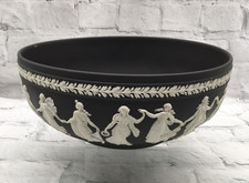 Wedgwood  Black Jasperware Large Round Bowl  (CM127G)