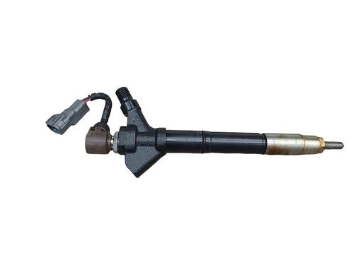 Lexus is220d fuel injector - injector, 2.2