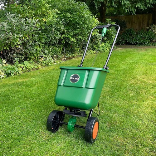 Miracle gro rotary spreader - miracle-gro,