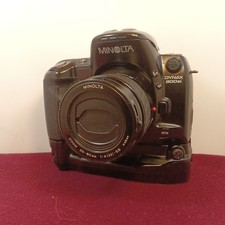 Minolta Sony Dynax 800si with battery pack and lens super condition.