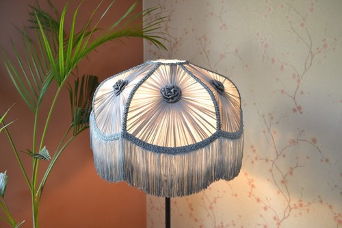 Lampshade scallop grey