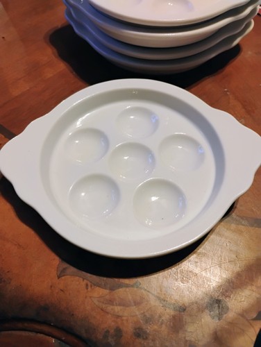 White ceramic escargot - white,