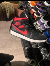 Jordan Mid 1 Siren Red