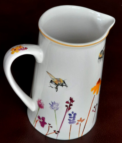 Medium cream milk flower - medium, cream/milk/flower