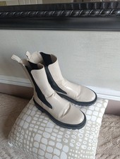Ladies Cream Pull On Boots