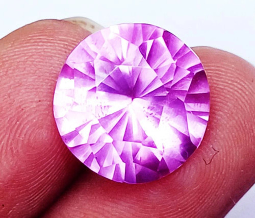 Natural spinel round cut - round,