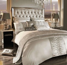 Kylie Minogue Atmosphere