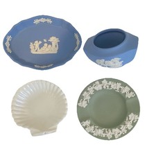 Wedgewood Jasper Ware White Scallop Shell with Small Chip & Blue & Sage Pieces