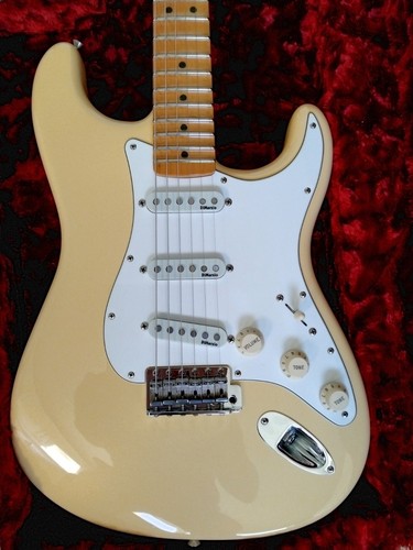 Fender yngwie malmsteen - fender,