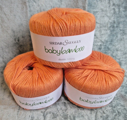 50g balls sirdar snuggly - x,