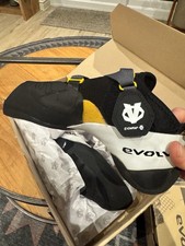 Evolv shaman pro rock climbing - evolv,