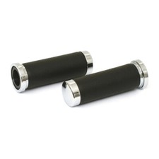 Black & Chrome Grips - Fit: Suzuki VS 750 / VS 800 / VS 1400 Intruder : M090906