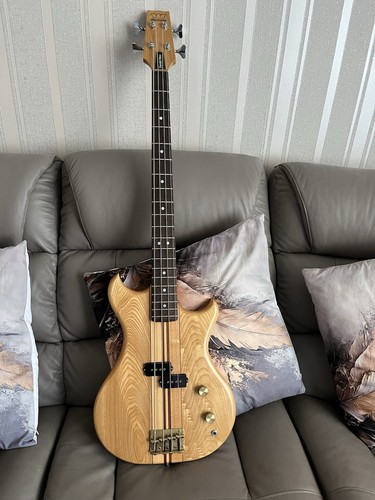 Westone thunder bass guitar - 1,