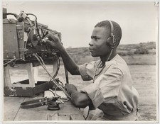 WW2 Original Press Photo Royal West African Field Force Wireless Operator #K27