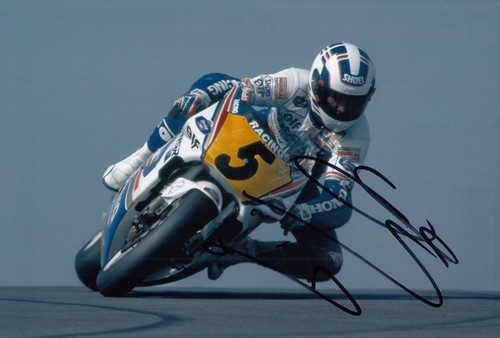 Wayne gardner hand signed - wayne,