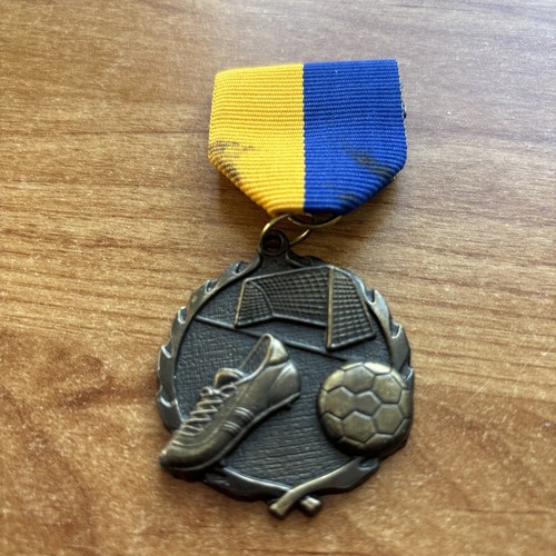 Scout metal badge usa cubs - scout,