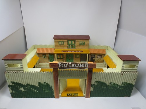 1960s fort laramie bee gee - fort,