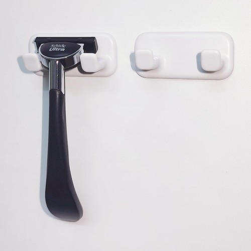 Self adhesive razor - razor, for