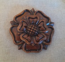 A 7cm antique resin not oak tudor rose rosette applique door frame architrave