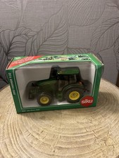 Siku 1.32 John Deere 5820 Tractor