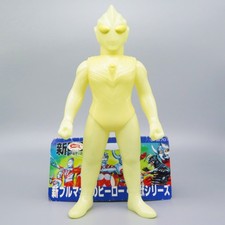 ULTRAMAN TIGA Sofubi Bullmark