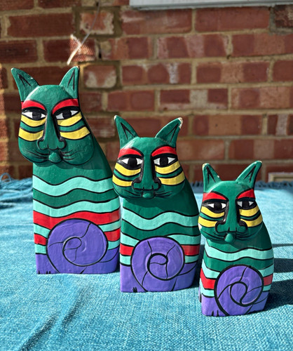 Set hand painted wooden - of,