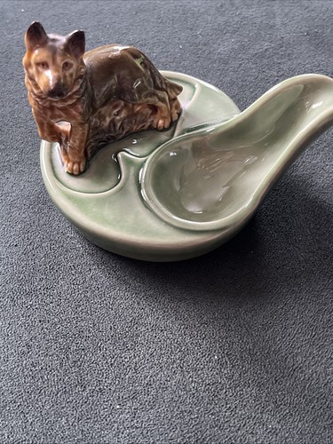 Wade alsation dog pipe rest - dog,