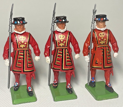 Britains three beefeater - britains,,