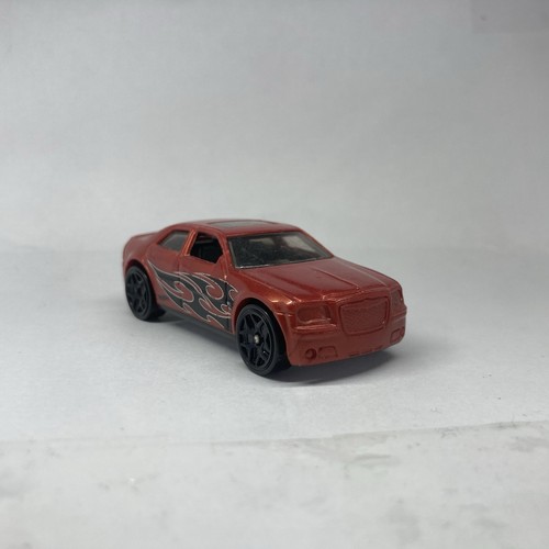 Hot wheels chrysler hemi 300c - chrysler,