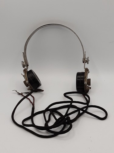 Brown type a radio - s.,