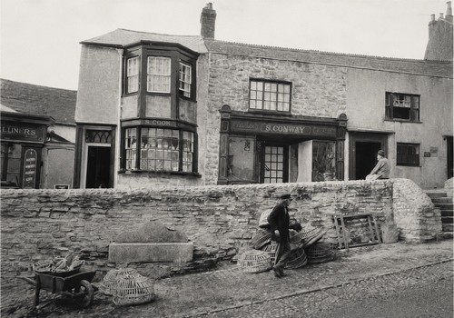 Filmset photographs french - ,