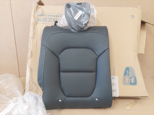 Rear right seat - right,