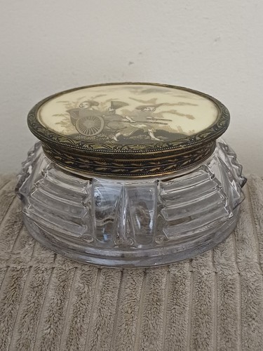 Dressing table powder - powder, pot