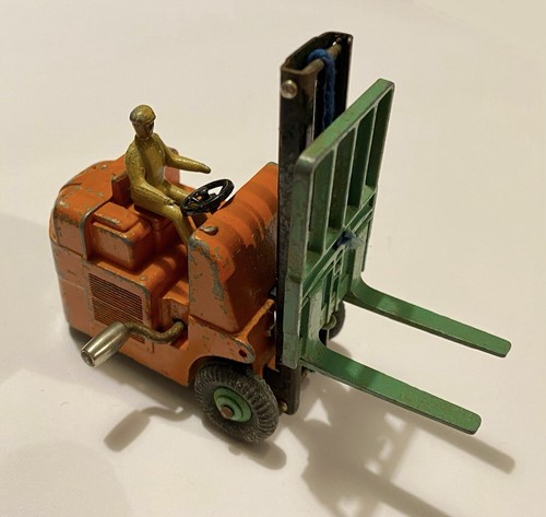 Dinky fork lift truck - fork,